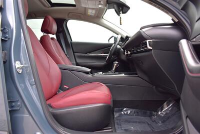 2023 Mazda CX-30 2.5 S Carbon Edition  AWD 4dr SUV! Back Up Camera! Blind Spot Monitor! Rear Cross Traffic Alert & Collision Mitigation! Bluetooth! Sport Drive Mode! Heated Leather Seats! - Photo 30 - Portland, OR 97266