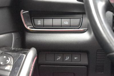 2023 Mazda CX-30 2.5 S Carbon Edition  AWD 4dr SUV! Back Up Camera! Blind Spot Monitor! Rear Cross Traffic Alert & Collision Mitigation! Bluetooth! Sport Drive Mode! Heated Leather Seats! - Photo 17 - Portland, OR 97266