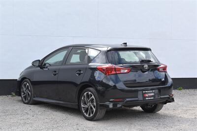 2018 Toyota Corolla iM 4dr Hatchaback! CVT! 36 Hwy MPG! Back Up Camera! Lane Keeping Assist! Front Collision Mitigation! Cruise Control! Bluetooth Connectivity! All Weather Mats! - Photo 2 - Portland, OR 97266
