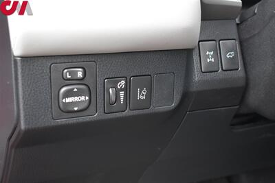 2018 Toyota RAV4 Limited  AWD 4dr SUV! Back Up Camera! Bluetooth! Navigation! Center Lock Diff! Lane Assist! Bluetooth! Eco & Sport Mode! Heated Leather Seats! Sunroof! Roof Rack! - Photo 17 - Portland, OR 97266