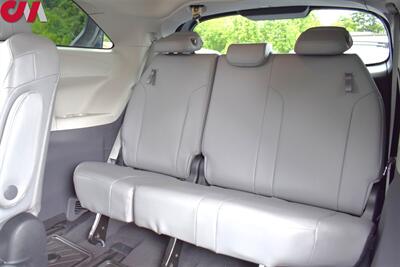 2022 Toyota Sienna XLE 7-Passenger  AWD 4dr Mini-Van**BY APPOINTMENT ONLY**Toyota Safety Sense 2.0! Back Up Cam! Blind Spot Monitor! Lane Assist! Bluetooth! Heated Leather Seats! Sunroof! - Photo 26 - Portland, OR 97266