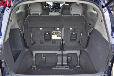 2022 Toyota Sienna XLE 7-Passenger  AWD 4dr Mini-Van**BY APPOINTMENT ONLY**Toyota Safety Sense 2.0! Back Up Cam! Blind Spot Monitor! Lane Assist! Bluetooth! Heated Leather Seats! Sunroof! - Photo 31 - Portland, OR 97266