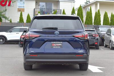 2022 Toyota Sienna XLE 7-Passenger  AWD 4dr Mini-Van**BY APPOINTMENT ONLY**Toyota Safety Sense 2.0! Back Up Cam! Blind Spot Monitor! Lane Assist! Bluetooth! Heated Leather Seats! Sunroof! - Photo 4 - Portland, OR 97266