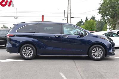 2022 Toyota Sienna XLE 7-Passenger  AWD 4dr Mini-Van**BY APPOINTMENT ONLY**Toyota Safety Sense 2.0! Back Up Cam! Blind Spot Monitor! Lane Assist! Bluetooth! Heated Leather Seats! Sunroof! - Photo 6 - Portland, OR 97266