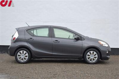 2012 Toyota Prius c Two  4dr Hatchback! 53 City MPG! 46 Hwy MPG! EV & Eco Drive Modes! Bluetooth! Trunk Cargo Cover! All Weather Floor Mats! - Photo 6 - Portland, OR 97266