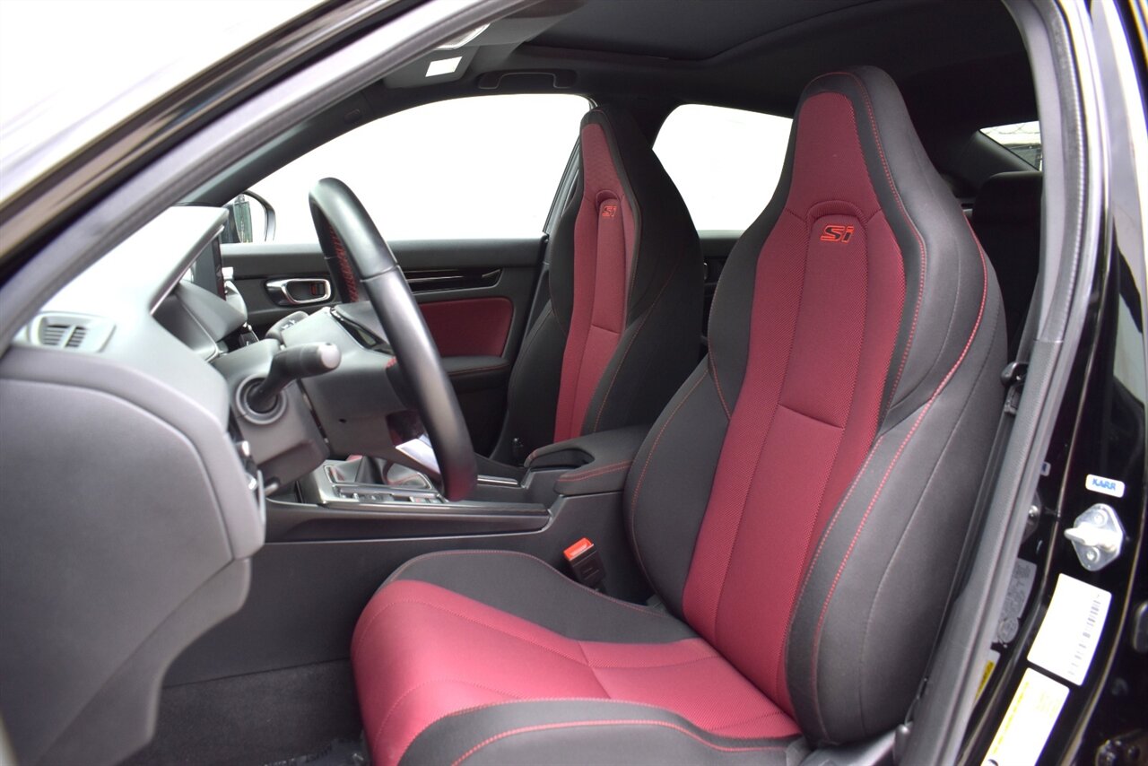 2024 Honda Civic Si 4dr Sedan! 6-Speed Manual! 27 City MPG! 37 Hwy MPG! Back Up Camera! Blind Spot Monitor! Rear Cross Traffic Monitor! Bluetooth Connectivity! Drive Mode Select (Eco, Normal & Sport)! - Photo 11 - Portland, OR 97266