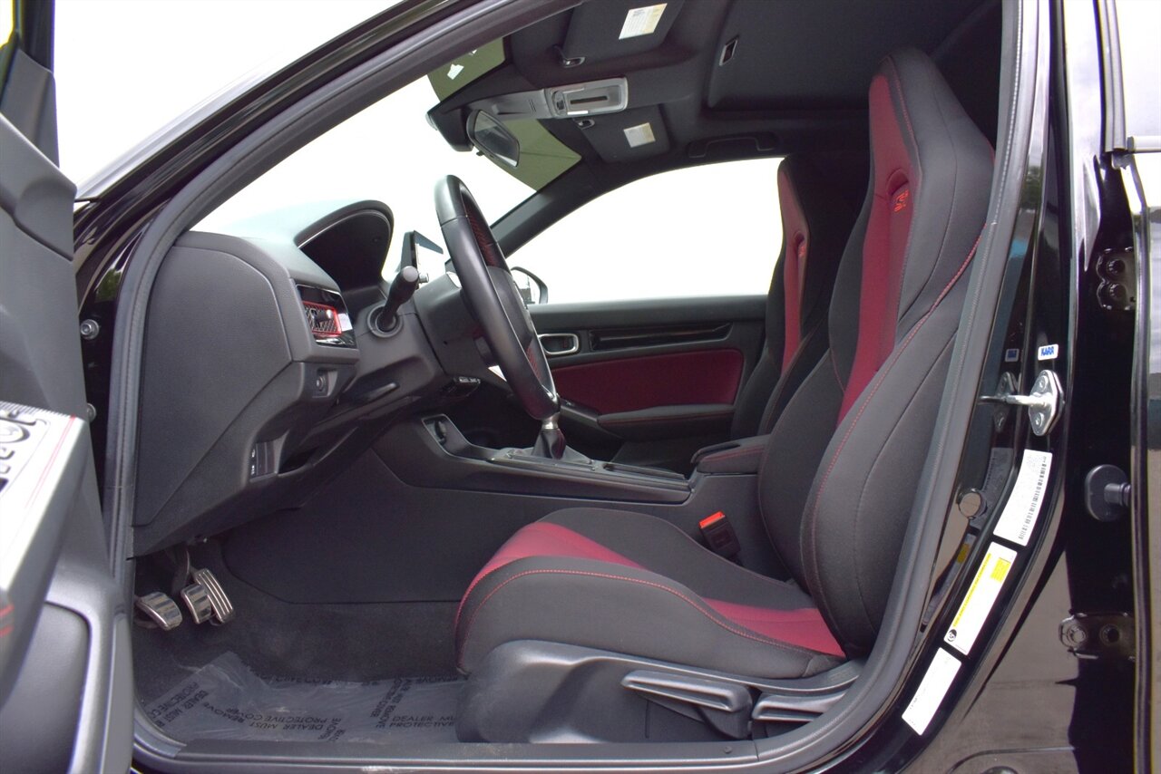 2024 Honda Civic Si 4dr Sedan! 6-Speed Manual! 27 City MPG! 37 Hwy MPG! Back Up Camera! Blind Spot Monitor! Rear Cross Traffic Monitor! Bluetooth Connectivity! Drive Mode Select (Eco, Normal & Sport)! - Photo 10 - Portland, OR 97266