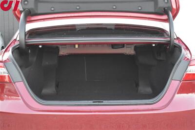 2020 Toyota Camry XLE  AWD 4dr Sedan**BY APPOINTMENT ONLY**Back-Up Cam w/ Bird's Eye View! Full Park Assist! Blind Spot Monitor! Bluetooth! GPS Nav! ECO/Normal/Sport Modes! Vented & Heated Leather Seats! Pano-Sunroof! - Photo 29 - Portland, OR 97266