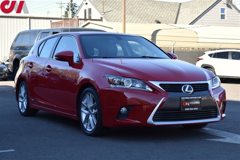 2014 Lexus CT 200h  4dr Hatchback Est-Combined 42 MPG! Drive Modes w/EV, ECO, Normal & Sport!  Bluetooth Streaming Audio! Sunroof!