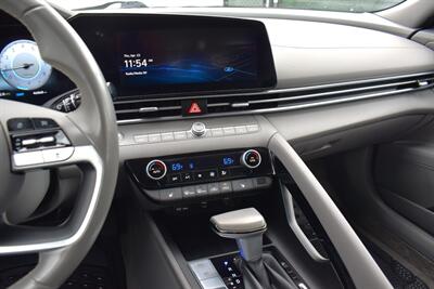 2023 Hyundai ELANTRA SEL  4dr Sedan! 30 City MPG! 40 Hwy MPG! Backup Camera! Lane Keep Assist! Forward Collision Assist! Apple CarPlay! Android Auto! Heated Seats! - Photo 18 - Portland, OR 97266