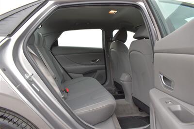 2023 Hyundai ELANTRA SEL  4dr Sedan! 30 City MPG! 40 Hwy MPG! Backup Camera! Lane Keep Assist! Forward Collision Assist! Apple CarPlay! Android Auto! Heated Seats! - Photo 28 - Portland, OR 97266