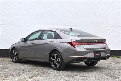 2023 Hyundai ELANTRA SEL  4dr Sedan! 30 City MPG! 40 Hwy MPG! Backup Camera! Lane Keep Assist! Forward Collision Assist! Apple CarPlay! Android Auto! Heated Seats! - Photo 2 - Portland, OR 97266