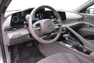 2023 Hyundai ELANTRA SEL  4dr Sedan! 30 City MPG! 40 Hwy MPG! Backup Camera! Lane Keep Assist! Forward Collision Assist! Apple CarPlay! Android Auto! Heated Seats! - Photo 3 - Portland, OR 97266