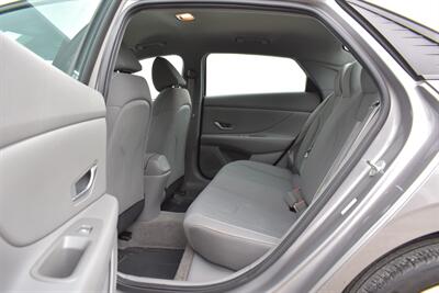 2023 Hyundai ELANTRA SEL  4dr Sedan! 30 City MPG! 40 Hwy MPG! Backup Camera! Lane Keep Assist! Forward Collision Assist! Apple CarPlay! Android Auto! Heated Seats! - Photo 27 - Portland, OR 97266