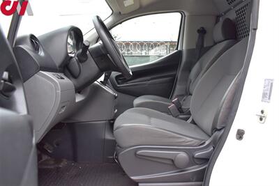 2021 Nissan NV200 SV  4dr Cargo Mini-Van! Back Up Camera! Parking Assist Sensors! Bulkhead Partition! Traction Control! Cruise Control! Apple CarPlay! Android Auto! ErgoRack Ladder Roof Rack! - Photo 10 - Portland, OR 97266