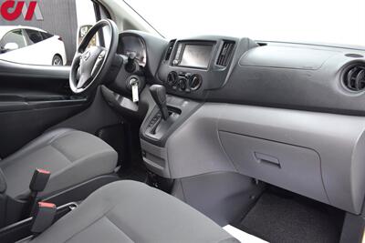 2021 Nissan NV200 SV  4dr Cargo Mini-Van! Back Up Camera! Parking Assist Sensors! Bulkhead Partition! Traction Control! Cruise Control! Apple CarPlay! Android Auto! ErgoRack Ladder Roof Rack! - Photo 12 - Portland, OR 97266