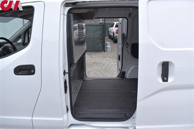 2021 Nissan NV200 SV  4dr Cargo Mini-Van! Back Up Camera! Parking Assist Sensors! Bulkhead Partition! Traction Control! Cruise Control! Apple CarPlay! Android Auto! ErgoRack Ladder Roof Rack! - Photo 23 - Portland, OR 97266