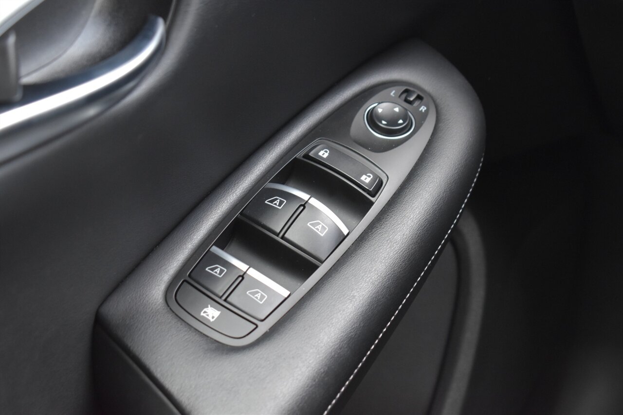 2020 INFINITI QX50 Sensory 4dr Crossover! AWD! **BY APPOINTMENT ONLY** Lane Keeping Assist! 360° Camera System! Navigation! Forward Collision Mitigation! Cruise Control! Power Moonroof! Heated Leather Seats! Bluetooth! - Photo 18 - Portland, OR 97266