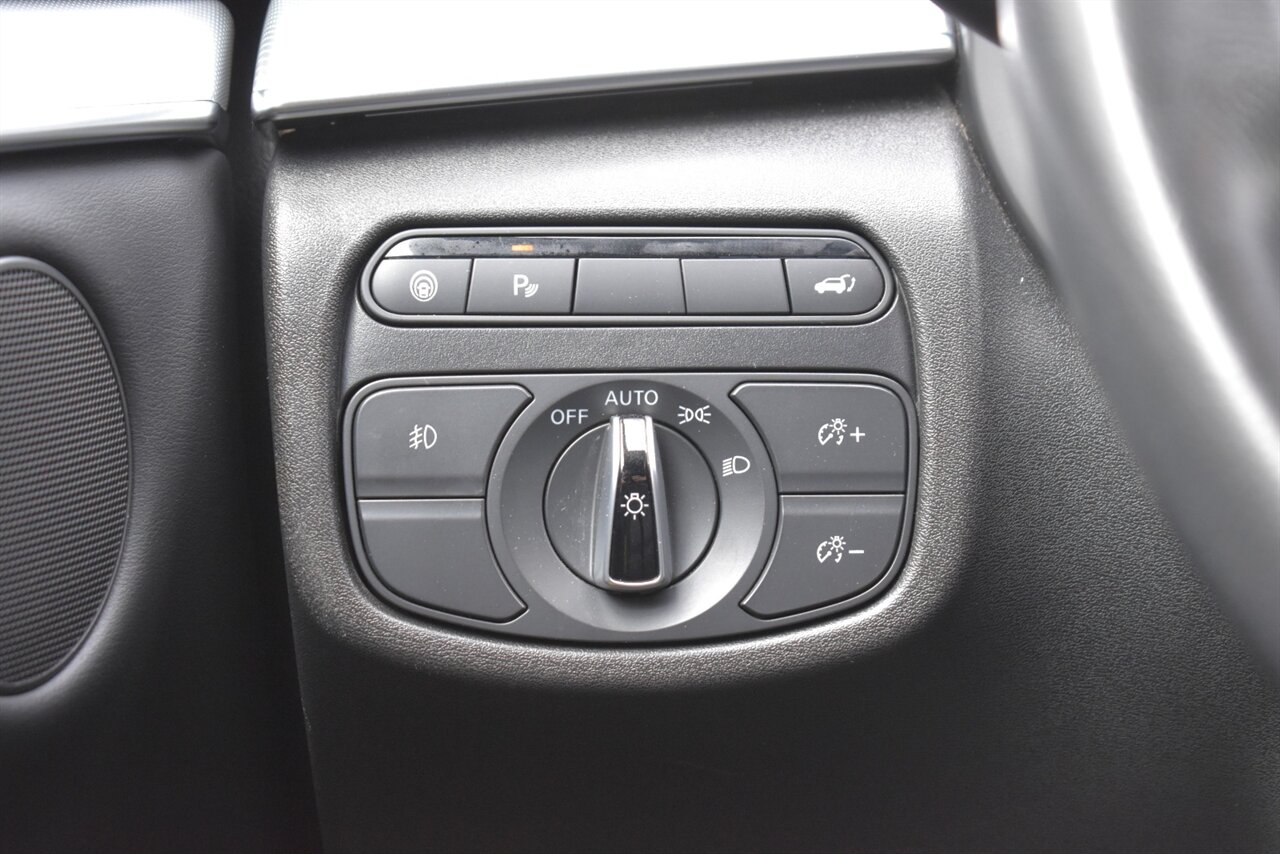 2020 INFINITI QX50 Sensory 4dr Crossover! AWD! **BY APPOINTMENT ONLY** Lane Keeping Assist! 360° Camera System! Navigation! Forward Collision Mitigation! Cruise Control! Power Moonroof! Heated Leather Seats! Bluetooth! - Photo 19 - Portland, OR 97266