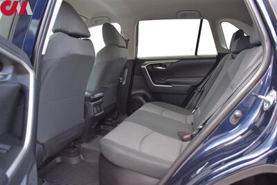 2020 Toyota RAV4 Hybrid XLE  AWD 4dr SUV! Back-Up Cam! Blind Spot Monitor! Adaptive Cruise Control! 41MPG City! 38MPG Hwy! 5 Drive Modes! Heated Seats! All Weather Floor Mats! Roof Rack! - Photo 25 - Portland, OR 97266