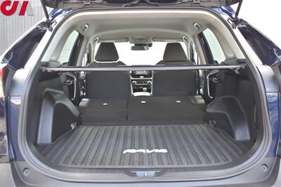 2020 Toyota RAV4 Hybrid XLE  AWD 4dr SUV! Back-Up Cam! Blind Spot Monitor! Adaptive Cruise Control! 41MPG City! 38MPG Hwy! 5 Drive Modes! Heated Seats! All Weather Floor Mats! Roof Rack! - Photo 29 - Portland, OR 97266