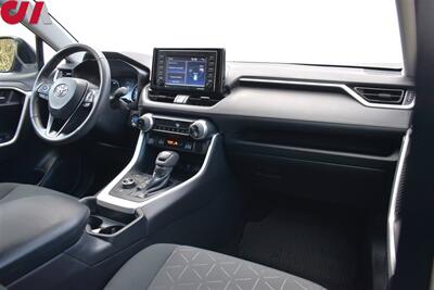 2020 Toyota RAV4 Hybrid XLE  AWD 4dr SUV! Back-Up Cam! Blind Spot Monitor! Adaptive Cruise Control! 41MPG City! 38MPG Hwy! 5 Drive Modes! Heated Seats! All Weather Floor Mats! Roof Rack! - Photo 11 - Portland, OR 97266