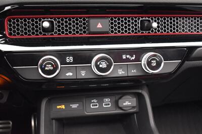 2022 Honda Civic Si **APPOINTMENT ONLY**Honda Sensing! Adaptive Cruise Control w/ Low-Speed Follow! Lane Keep Assist! Collision Mitigation Braking! Backup Camera! Apple CarPlay! Android Auto! Sport Trim Styling! - Photo 25 - Portland, OR 97266