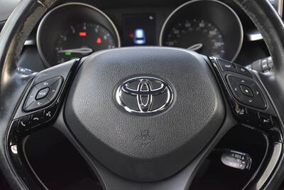 2019 Toyota C-HR XLE  4dr Crossover! Back Up Camera! Blind Spot Monitor! Lane Assist! Bluetooth Connectivity! Apple CarPlay! Dynamic Radar Cruise Control! Trunk Cargo Cover! All Weather Mats! - Photo 15 - Portland, OR 97266