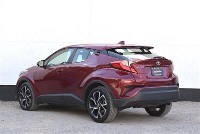 2019 Toyota C-HR XLE  4dr Crossover! Back Up Camera! Blind Spot Monitor! Lane Assist! Bluetooth Connectivity! Apple CarPlay! Dynamic Radar Cruise Control! Trunk Cargo Cover! All Weather Mats! - Photo 2 - Portland, OR 97266