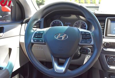 2018 Hyundai SONATA SE  4dr Sedan SULEV 25-City 35-Hwy MPG! Eco, Sport, & Comfort Modes! Back Up Cam! Apple CarPlay! Android Auto! - Photo 13 - Portland, OR 97266