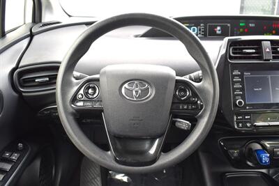 2022 Toyota Prius LE 4dr Hatchback! 54 City MPG! 50 Hwy MPG! Back Up Camera! Lane Assist! Blind Spot Monitor! Dynamic Radar Cruise Control! EV/ECO/PWR Modes! Apple CarPlay! Android Auto! - Photo 14 - Portland, OR 97266
