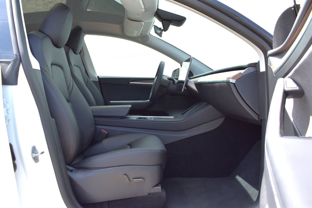 2025 Tesla Model Y Long Range AWD 4dr EV!**BY APPOINTMENT ONLY**Long Range! Dual Motor! Full Self-Driving Capability (Subscription)! Autopilot! Heated Front & Rear Seats! Heated Steering Wheel! Glass Roof! Navigation! - Photo 26 - Portland, OR 97266