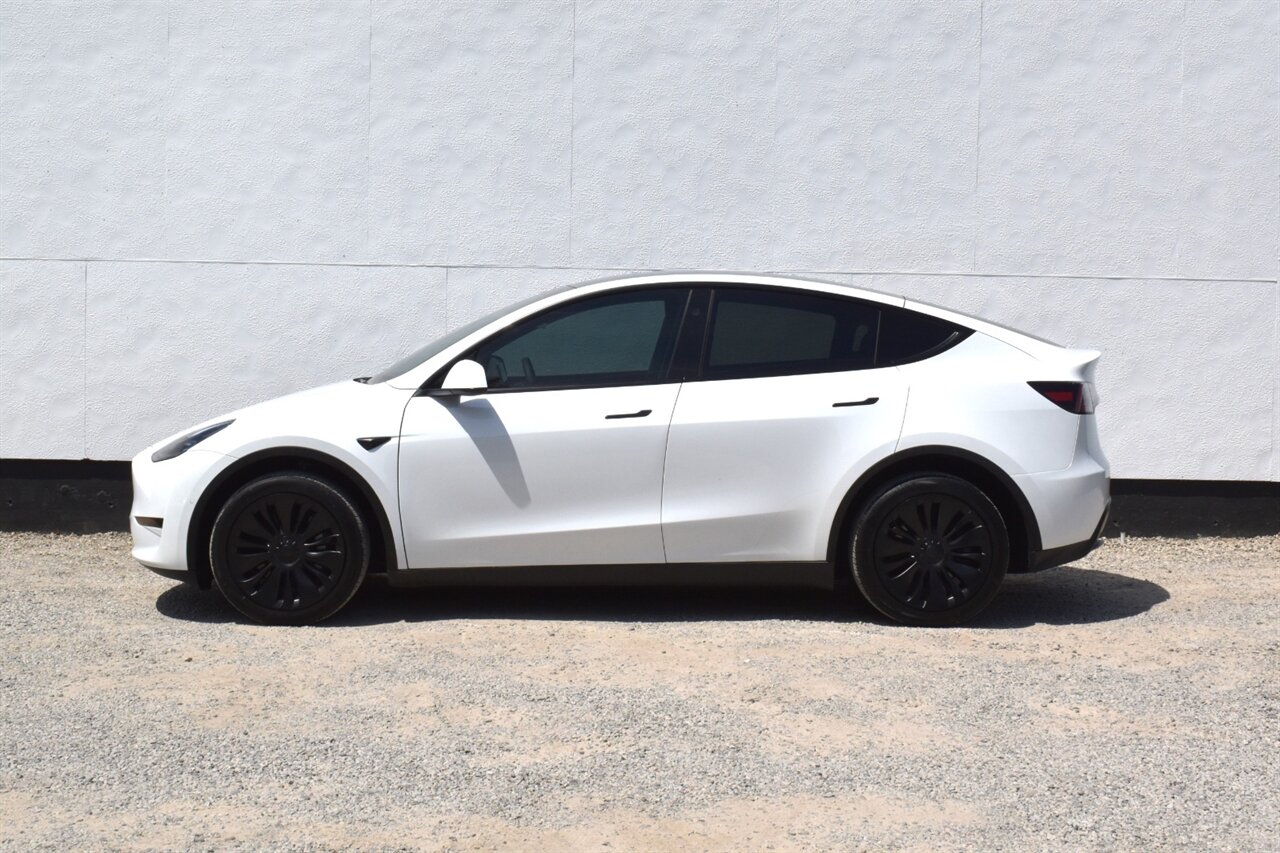 2025 Tesla Model Y Long Range AWD 4dr EV!**BY APPOINTMENT ONLY**Long Range! Dual Motor! Full Self-Driving Capability (Subscription)! Autopilot! Heated Front & Rear Seats! Heated Steering Wheel! Glass Roof! Navigation! - Photo 9 - Portland, OR 97266
