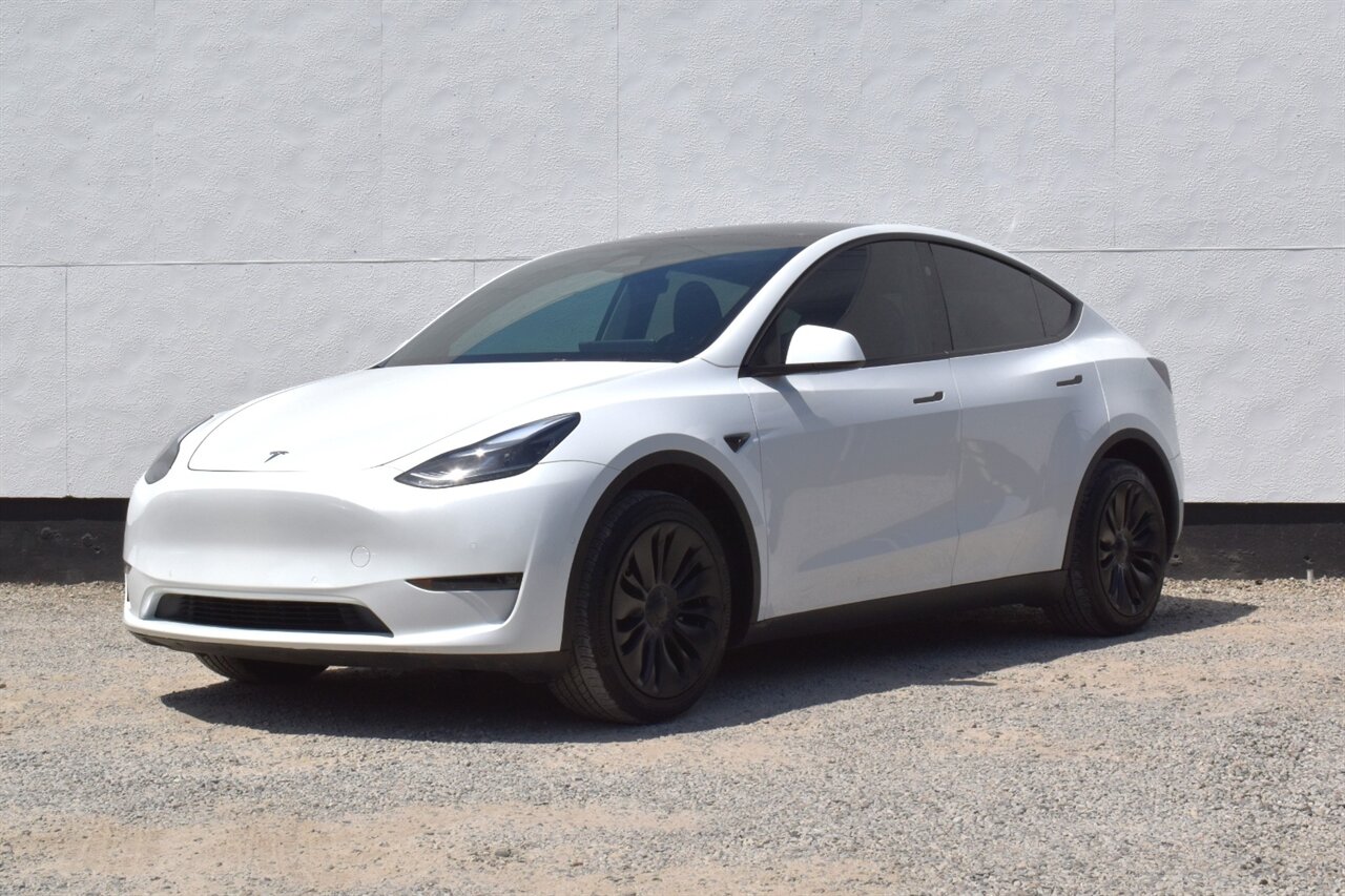 2025 Tesla Model Y Long Range AWD 4dr EV!**BY APPOINTMENT ONLY**Long Range! Dual Motor! Full Self-Driving Capability (Subscription)! Autopilot! Heated Front & Rear Seats! Heated Steering Wheel! Glass Roof! Navigation! - Photo 8 - Portland, OR 97266