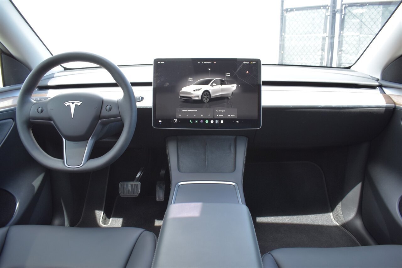 2025 Tesla Model Y Long Range AWD 4dr EV!**BY APPOINTMENT ONLY**Long Range! Dual Motor! Full Self-Driving Capability (Subscription)! Autopilot! Heated Front & Rear Seats! Heated Steering Wheel! Glass Roof! Navigation! - Photo 14 - Portland, OR 97266