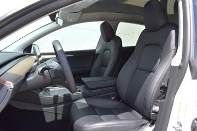 2025 Tesla Model Y Long Range AWD 4dr EV!**BY APPOINTMENT ONLY**Long Range! Dual Motor! Full Self-Driving Capability (Subscription)! Autopilot! Heated Front & Rear Seats! Heated Steering Wheel! Glass Roof! Navigation! - Photo 11 - Portland, OR 97266
