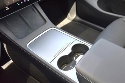 2025 Tesla Model Y Long Range AWD 4dr EV!**BY APPOINTMENT ONLY**Long Range! Dual Motor! Full Self-Driving Capability (Subscription)! Autopilot! Heated Front & Rear Seats! Heated Steering Wheel! Glass Roof! Navigation! - Photo 23 - Portland, OR 97266