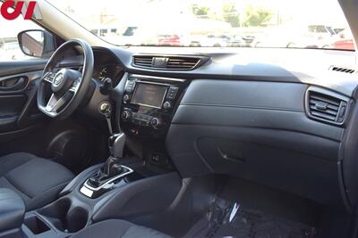 2019 Nissan Rogue S  AWD 4dr Crossover! Back Up Camera! Blind Spot Monitor! Rear Cross Traffic Alert! Collision Mitigation! Sport & Eco Modes! Bluetooth! - Photo 12 - Portland, OR 97266