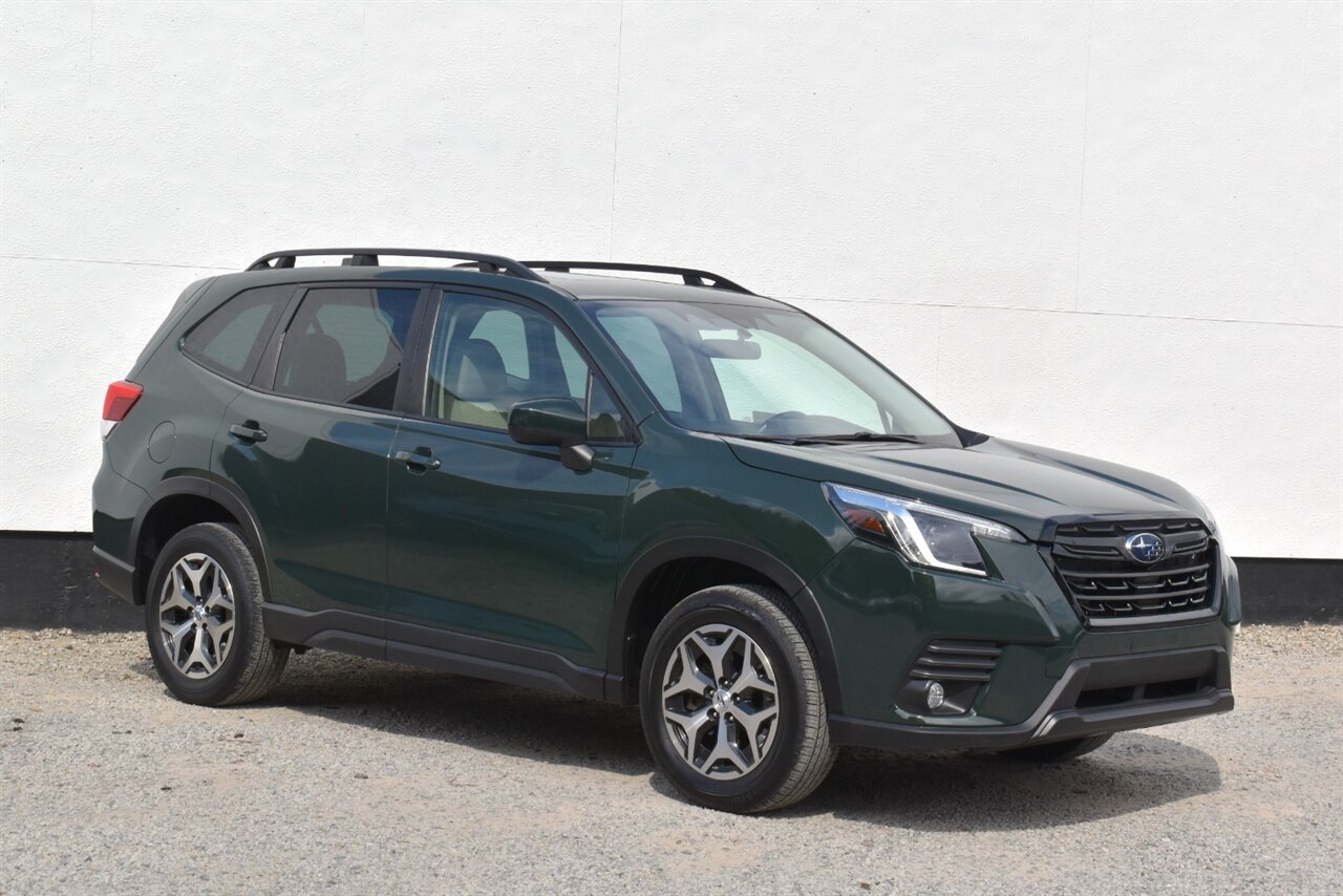2023 Subaru Forester Premium's photo