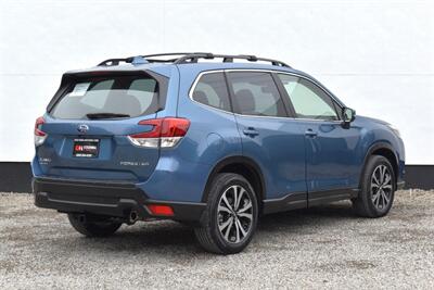 2022 Subaru Forester Wagon Limited Navigation AWD 2.5L  4dr Crossover! X-Mode! EyeSight Assist Tech! Adaptive Cruise Control! Lane Assist! Pre-Collision Braking! Backup Camera! Pano-Moonroof! Heated Seats! Roof Rails! - Photo 5 - Portland, OR 97266