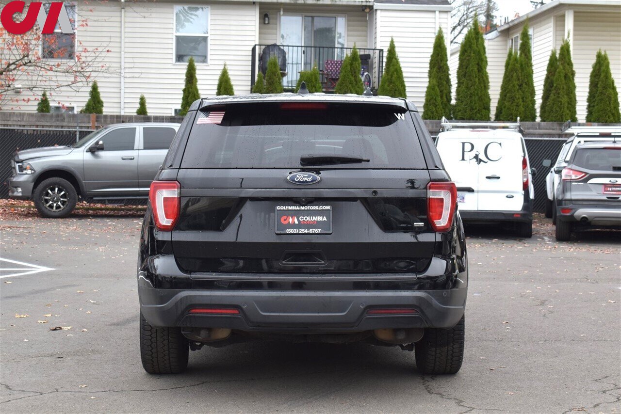 2018 Ford Explorer photo 2