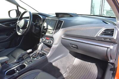 2018 Subaru Crosstrek 2.0i Limited Sport Utility 4dr AWD! X-Mode! EyeSight Safety Tech! Back Up Camera! Blind Spot Monitor! Apple CarPlay! Heated Leather Seats! - Photo 11 - Portland, OR 97266