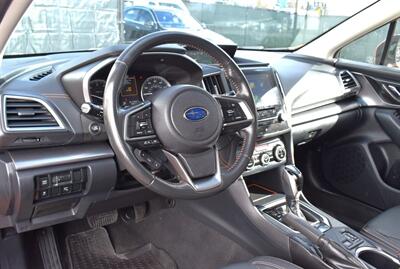 2018 Subaru Crosstrek 2.0i Limited Sport Utility 4dr AWD! X-Mode! EyeSight Safety Tech! Back Up Camera! Blind Spot Monitor! Apple CarPlay! Heated Leather Seats! - Photo 3 - Portland, OR 97266