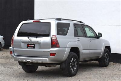 2005 Toyota 4Runner SR5 4WD 4dr SUV w/V6! Center Locking Differential! Multi-Mode Four Wheel Drive! Off-Road Downhill Assist! Roof-Rack! All Weather Mats! Tow-Hitch! - Photo 5 - Portland, OR 97266