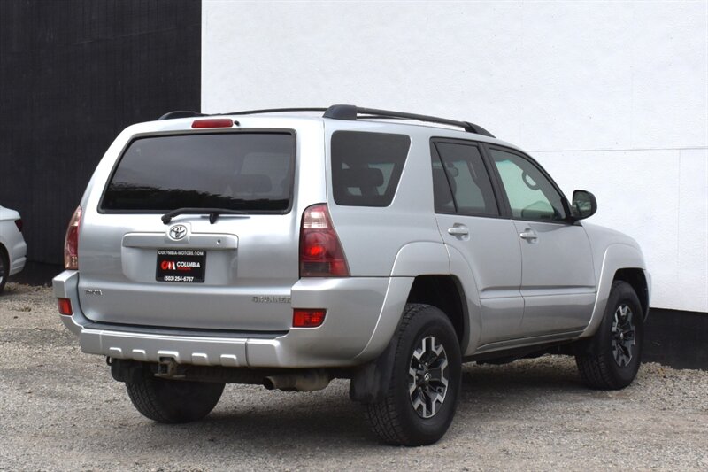 2005 Toyota 4Runner SR5 4WD 4dr SUV w/V6! Center Locking Differential! Multi-Mode Four Wheel Drive! Off-Road Downhill Assist! Roof-Rack! All Weather Mats! Tow-Hitch! - Photo 5 - Portland, OR 97266