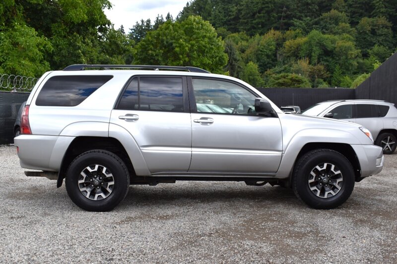 2005 Toyota 4Runner SR5 4WD 4dr SUV w/V6! Center Locking Differential! Multi-Mode Four Wheel Drive! Off-Road Downhill Assist! Roof-Rack! All Weather Mats! Tow-Hitch! - Photo 6 - Portland, OR 97266