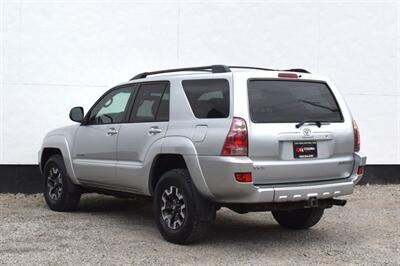 2005 Toyota 4Runner SR5 4WD 4dr SUV w/V6! Center Locking Differential! Multi-Mode Four Wheel Drive! Off-Road Downhill Assist! Roof-Rack! All Weather Mats! Tow-Hitch! - Photo 2 - Portland, OR 97266