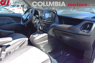 2017 RAM ProMaster City Tradesman SLT 4dr Cargo Mini-Van! Back Up Camera! Traction Control! Cruise Control! Bluetooth/USB/Aux-In! Ladder Roof Rack! - Photo 11 - Portland, OR 97266