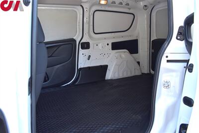 2017 RAM ProMaster City Tradesman SLT  4dr Cargo Mini-Van! Back Up Camera! Traction Control! Cruise Control! Bluetooth/USB/Aux-In! Ladder Roof Rack! - Photo 19 - Portland, OR 97266