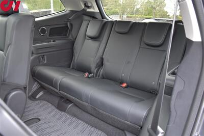 2019 Subaru Ascent Limited 8-Passenger  AWD 4dr SUV**BY APPOINTMENT ONLY** EyeSight Assist Tech! Blind Spot Monitor! Back Up Cam! Navi! Apple CarPlay! Android Auto! Pwr Liftgate! Full Heated Leather Seats! Pano Sunroof! Roof Rails! - Photo 24 - Portland, OR 97266